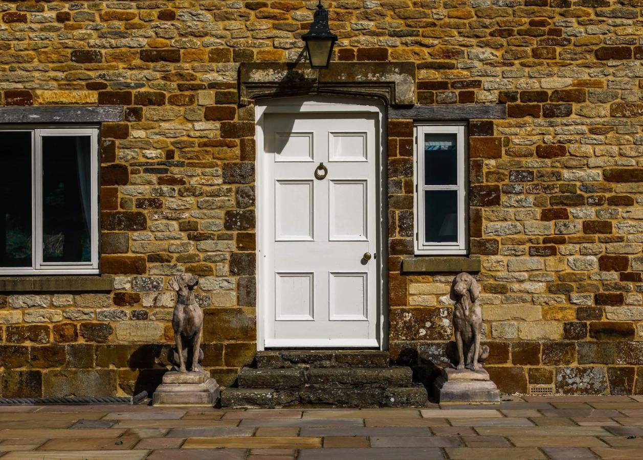 Cockley Hill Farm Bed & Breakfast Brackley  Exterior foto